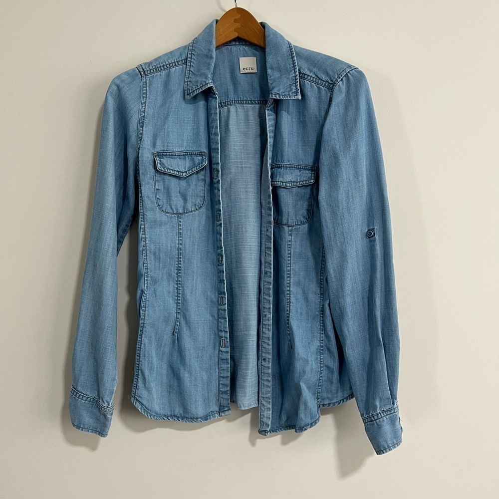 Ecru Denim Button Down. Size S. Excellent Condition.